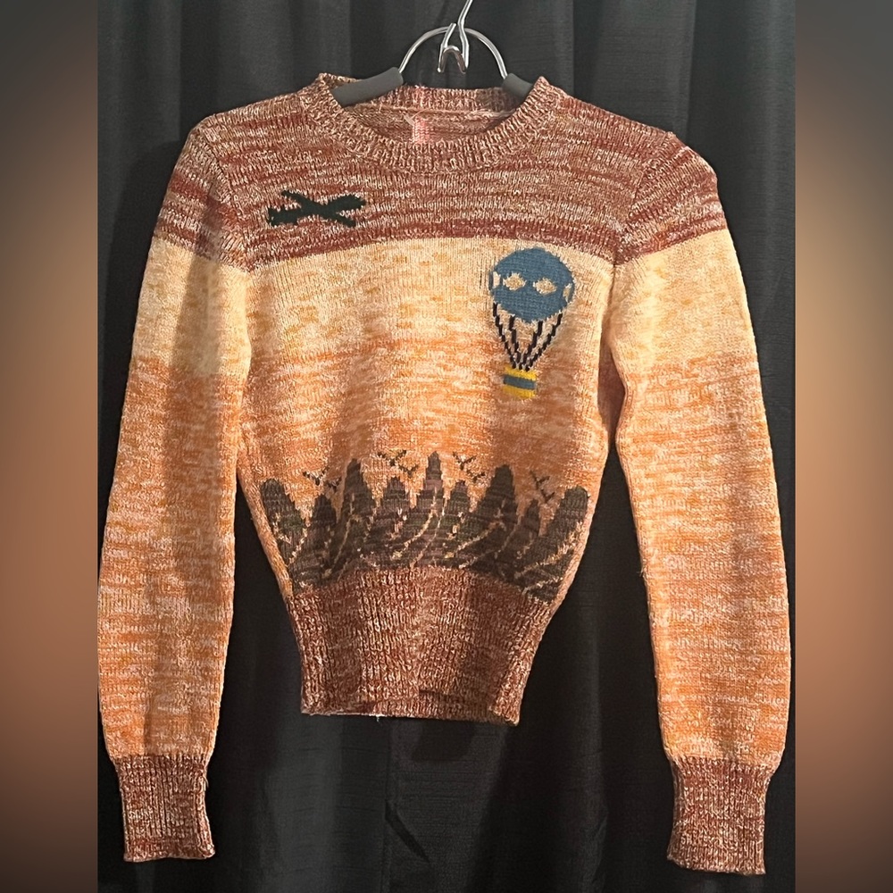 Vintage panorama sweater. This is a rare find. Mint condition.